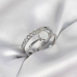 Mey İthalat® Minimal Queen Yazılı Gümüş Renk Pirinç Kadın Yüzük