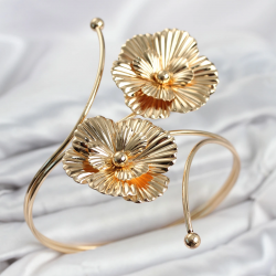 Mey İthalat® Pazu Bileklik Gold Renk Pirinç Çiçek Model