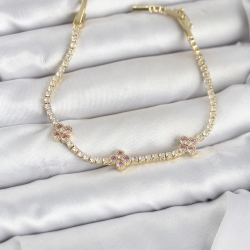 Mey İthalat® Pembe Yonca Detaylı Zirkon Taşlı Gold Renk Pirinç Su Yolu Kadın Bileklik