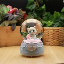 Mey İthalat® Pilli Işıklı Müzikli Kar Küresi–Şanslı Toplu Kedi Figürlü Eğlenceli Masaüstü Biblo, LED Aydınlatmalı Dekoratif Hediyelik Kar Küresi