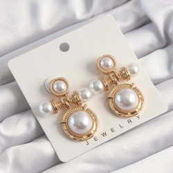 Mey İthalat® Pirinç Gold Renk İnci Taşlı Motifli Küpe