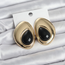 Mey İthalat® Pirinç Gold Renk Siyah Taşlı Damla Model Vintage Kadın Küpe