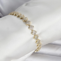 Mey İthalat® Pirinç Gold Renk Yonca Model Sıralı Zirkon Taşlı Kadın Bileklik