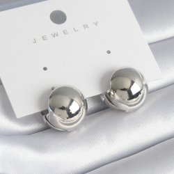 Mey İthalat® Pirinç Gümüş Renk Top Model Kadın Küpe