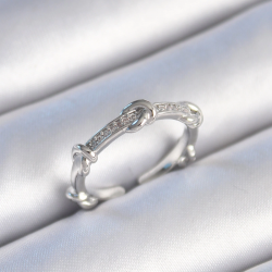 Mey İthalat® Pirinç Gümüş Renk Zirkon Taşlı Düğüm Model Kadın Yüzük