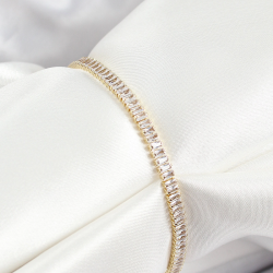 Mey İthalat® Pirinç Zirkon Taşlı İnce Su Yolu Model Gold Renk Kadın Bileklik