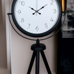 Mey İthalat® Pure Black Tripod Ayaklı Saat