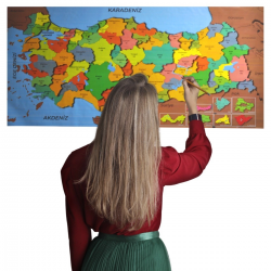 Mey İthalat®  Renkli Türkiye Haritası Manyetik Yapıştırıcı Gerektirmeyen Duvar Stickerı 118 CM * 56 CM