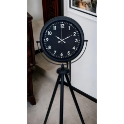 Mey İthalat® Royal Black Tripod Ayaklı Modern Tasarım Saat