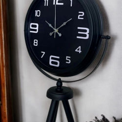 Mey İthalat® Siyah Zarafet Tripod Ayaklı Saat