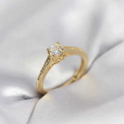 Mey İthalat® Tek Taş Gold Renk Zirkon Taşlı Model Kadın Yüzük