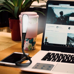 Mey İthalat®  USB Girişli 14 Ledli 3 Kademeli Dokunmatik Masa/Kitap Okuma ası Ledi Siyah