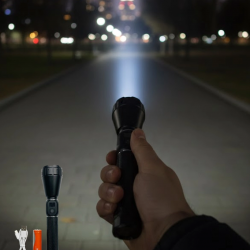 Mey İthalat® Yüksek Lümenli Şarjlı El Feneri 9000mAh Güçlü Işık ve Taşıma Çantalı Set