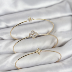 Mey İthalat® Zirkon Taşlı Gold Renk Yonca Tasarım 3'lü Kadın Bileklik Kombini