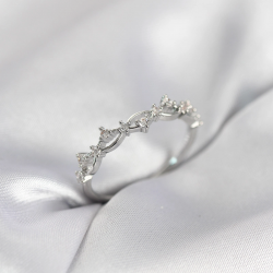 Mey İthalat® Zirkon Taşlı Pirinç Gümüş Renk Kadın Yüzük