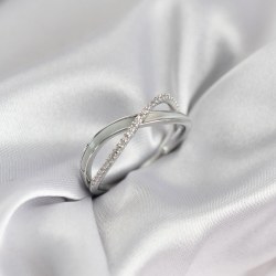 Mey İthalat® Zirkon Taşlı Sarmal Sedefli Gümüş Renk Kadın Yüzük